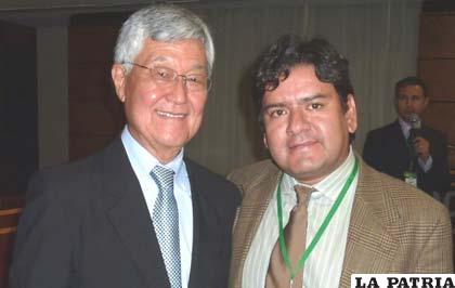 El secretario de Planeamiento y Coordinación General del Estado de Paraná, Cassio Taniguchi, junto al diputado Mauricio Muñoz