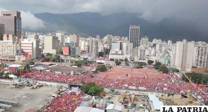 Marea roja que despidió a Chávez en Venezuela