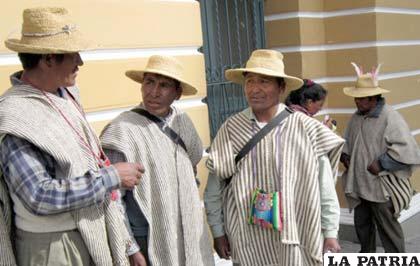 Campesinos urus en La Paz