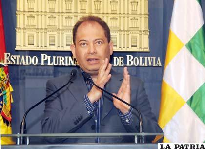 Ministro de Gobierno, Carlos Romero
