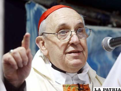 Jorge Mario Bergoglio es el primer jesuita en convertirse en Papa en la historia de la Iglesia Católica