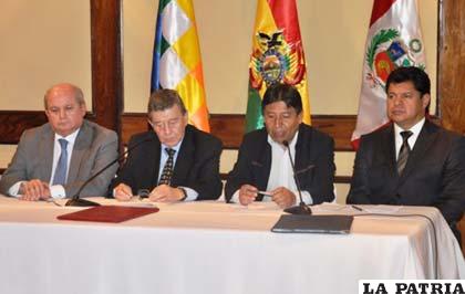 Ministros de Relaciones Exteriores y de Defensa de Bolivia y Perú