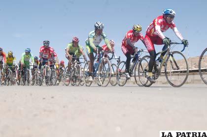 Ciclistas que habitualmente participan en las competencias departamentales y nacionales