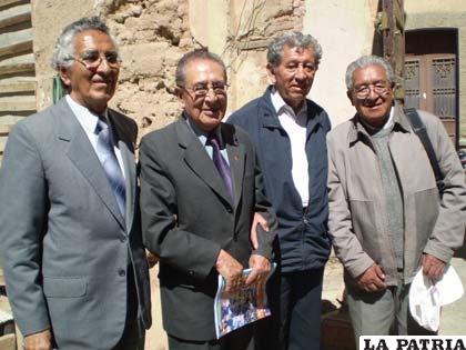 Socios antiguos del Sindicato de la Prensa de Oruro