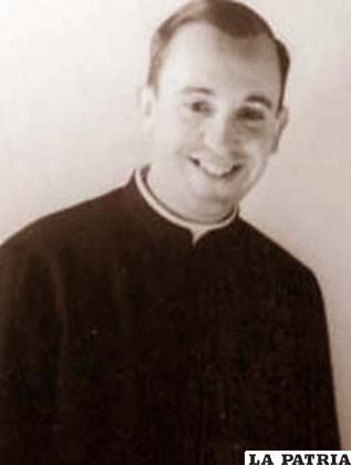 Bergoglio de joven y sacerdote