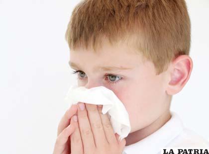 El resfrío y la gripe son parecidos, pero para tener un buen tratamiento es necesario saber diferenciarlas