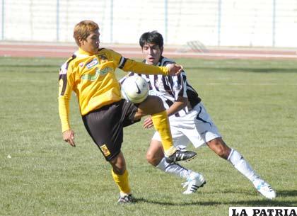 Mauricio Villegas no es más jugador de Oruro Royal