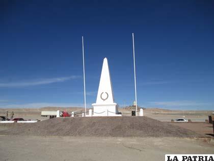 Se puso un monumento en el lugar donde se desarrolló el combate del Topáter