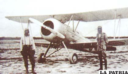 Uno de los primeros aviones que llegó a Bolivia