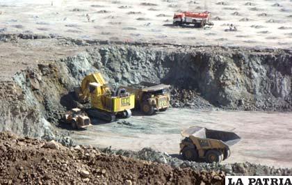 La minería privada podría pagar más impuestos