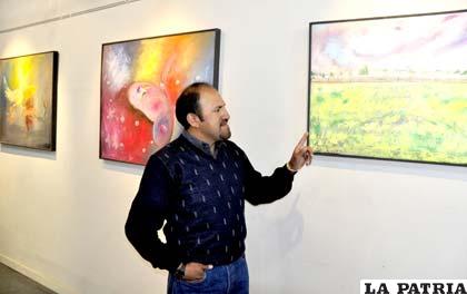 Martín Salinas en su última exposición individual en Bolivia