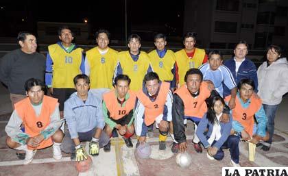 Jugadores de la delegación de Oruro