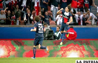 Edinson Cavani anotó el segundo del PSG