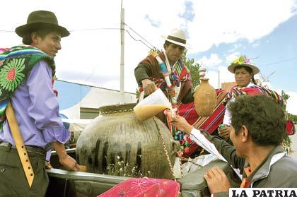No faltó la chicha producida en el campo