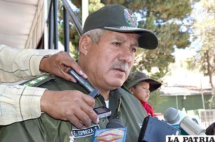 El comandante departamental de la Policía, coronel Eddy Espinoza