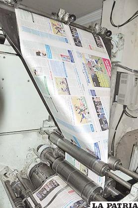 La prensa offset con la que se imprime a color