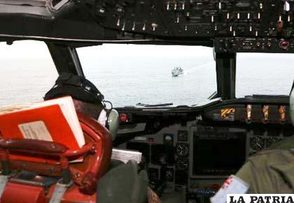 Un avión de la Fuerza Aérea de Australia, durante operaciones de búsqueda del desaparecido vuelo de Malaysia Airlines MH370