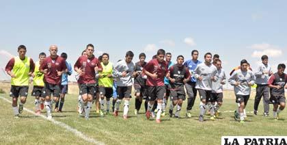 Los jugadores de San José, reanudaron ayer sus entrenamientos