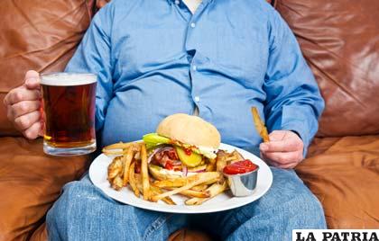 El sedentarismo es mucho más peligroso que la misma obesidad