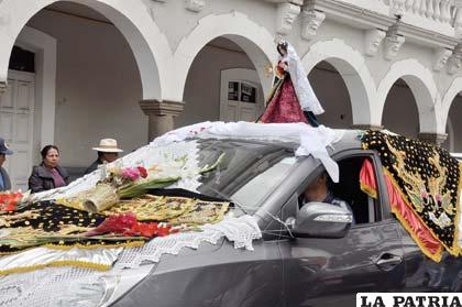 No podía faltar Nuestra Señora del Socavón junto a la Morenada Arte Nativo