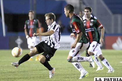 Wanderers venció por 1-0 al Palestino