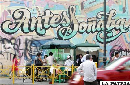 Los murales del centro histórico de Lima desaparecen por orden del alcalde