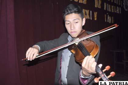 El joven talento de la música clásica, Juan Pablo Chambi