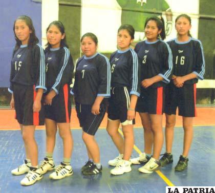 Las integrantes del equipo de San Antonio