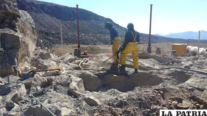Trabajos que se efectuaron en la planta de azufre de Capurata