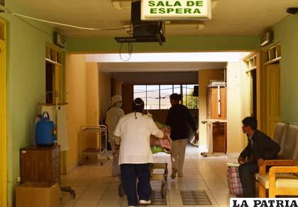 La muchacha fue internada en el hospital Barrios Mineros