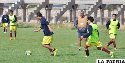 Clausen dirige los entrenamientos de San José