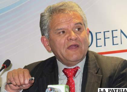 El Defensor del Pueblo, Rolando Villena en desacuerdo con el actuar del Tribunal Electoral