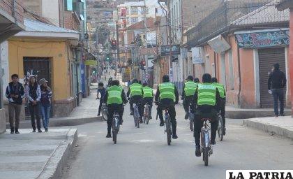 La patrulla ciclística recorrió las calles