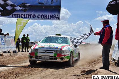 Marcelo Chura cruza la meta ocupó el primer lugar en R2B
