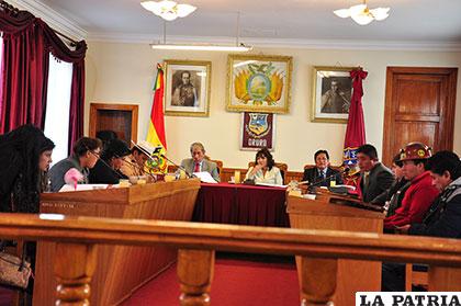 Sesión ordinaria del Concejo Municipal cumplida ayer por la mañana