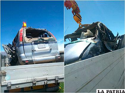 La vagoneta con la que chocó la patrulla quedó destrozada y seis de sus pasajeros heridos