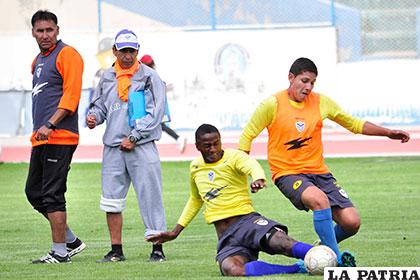 Entrenamiento de San José con vistas al partido de mañana