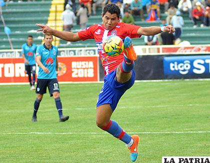 Bolívar venció (2-3) la última vez que jugaron en Sucre el 23/08/2015 /APG