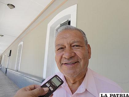El presidente de la Asociación de Adultos Mayores del Departamento de Oruro, Freddy Gutiérrez