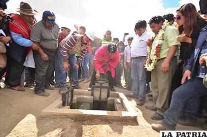Presidente Morales entregó el sistema de riego en Jancohuyo y Horenco