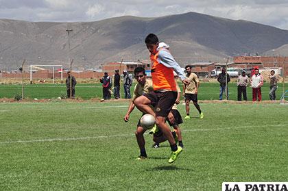 Douglas Ferrufino es el único lesionado en San José