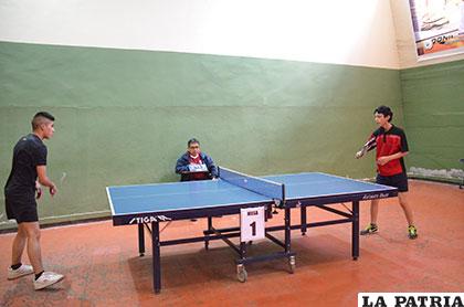Los tenismesistas que participaron en el primer selectivo