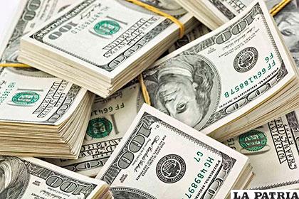 Cuba ha decidido eliminar el gravamen del 10% que aplica al dólar estadounidense /Vanguardia.com