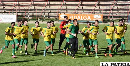 Durante el entrenamiento de los dirigidos por Julio Cesar Baldivieso /APG