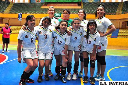 Las damitas no pudieron tener un buen comienzo