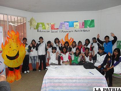 Jóvenes celebran el Día del Aflatoun /ChildFund