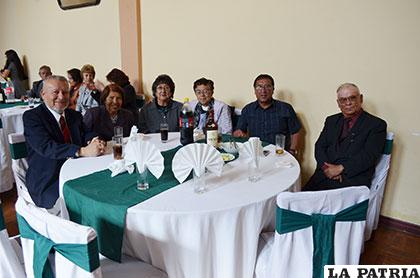 Pdsta. Víctor Aramayo Manjón, Sra. Julieta Saavedra de Aramayo, Sra. Nila Molina, Sra. Norah Luz Ayala de Arrien, Sr. Oscar Díaz Molina