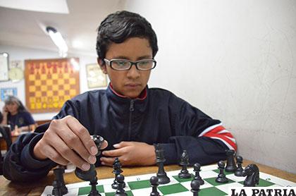 El ajedrecista orureño es una promesa en el orden nacional