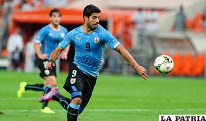 Luis Suárez retorna a su selección despues de año y medio de estar suspendido
