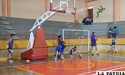El club Alemán reinició anoche sus entrenamientos